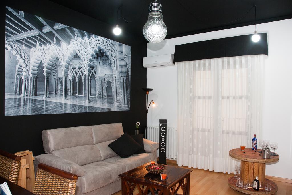 Lucero Dos Catedrales Apartment ซาราโกซา ภายนอก รูปภาพ
